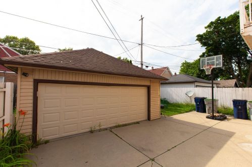 2645 60, Milwaukee WI 53219-3153 exterior