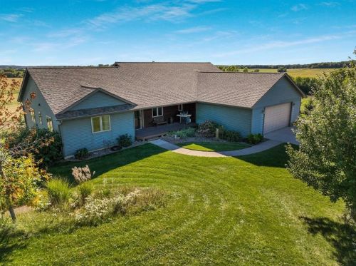 7273 Folsom St, Eau Claire, WI 54703-9823