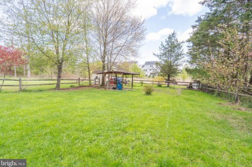 1733 Swamp Pike, Gilbertsville PA  19525-9704 exterior