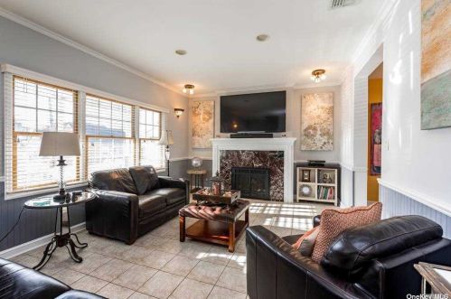 2359 Bay St, North Bellmore, NY 11710-3801