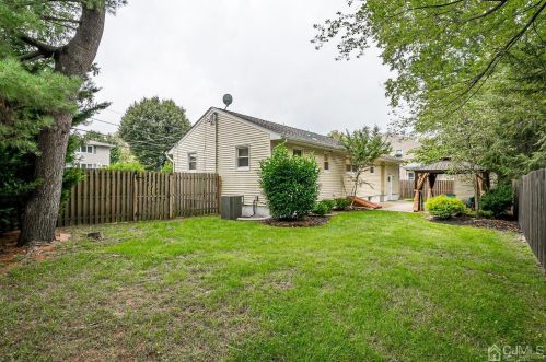 13 Van Buren Ave, Metuchen NJ  08840-1224 exterior