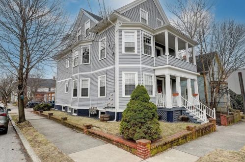 133 6th St, Providence, RI 02906-2805