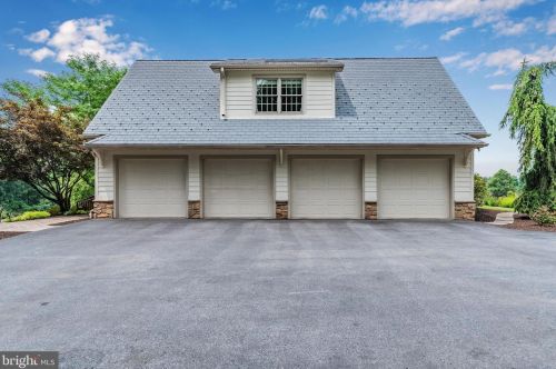 644 Southridge Dr, Navy Sup Dpt PA  17055-6025 exterior