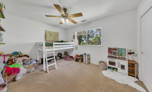 217 Fairmont Dr, Grass Valley CA  95945-9708 exterior