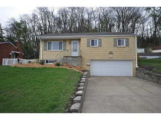 3070 Woodridge Dr, Pittsburgh, PA 15227-1061