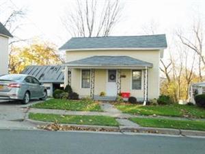 32 Kinney St, Jamestown, NY 14701-7124