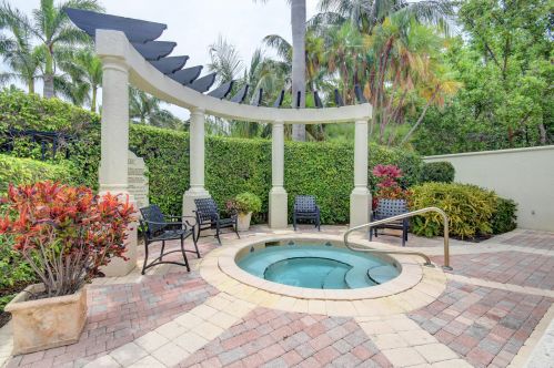 2306 Tuscany Way, Boynton Beach FL  33435-7808 exterior
