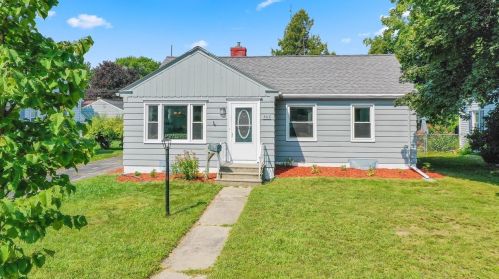 803 Ethel Ave, Green Bay, WI 54303-3909