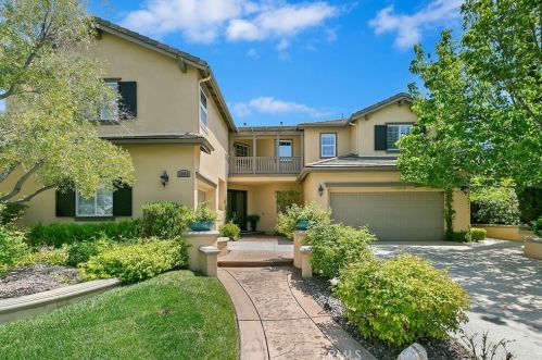 32862 Pine Cir, Temecula CA  92592-1369 exterior