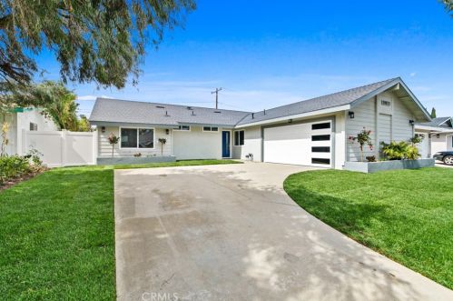 19871 Carmania Ln, Huntington Beach, CA 92646-4317