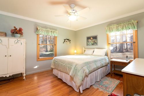 1520 Paradise Shores Rd, Southold NY  11971-4043 exterior