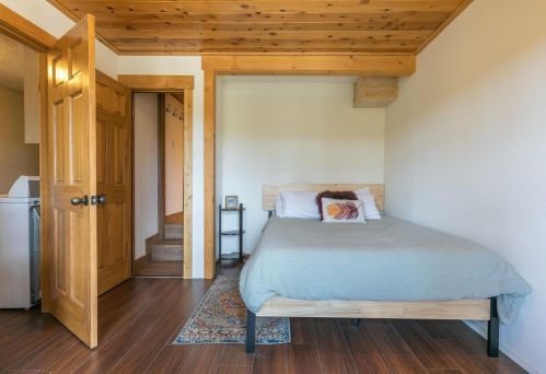 10146 Olympic Blvd, Truckee CA  96161-1701 exterior