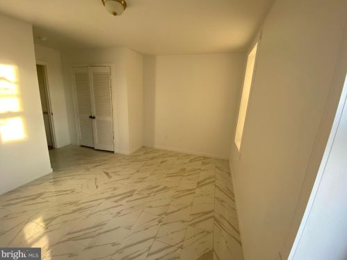 516 3 St, Camden NJ  08102-2002 exterior