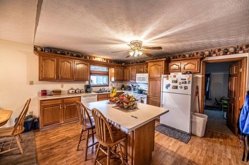 222 Hannah Ct, Wilmington, OH 45177-7311