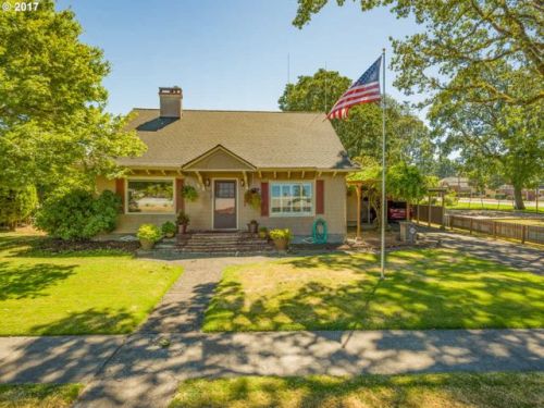 307 Buckeye St, Woodland, WA 98674-9555