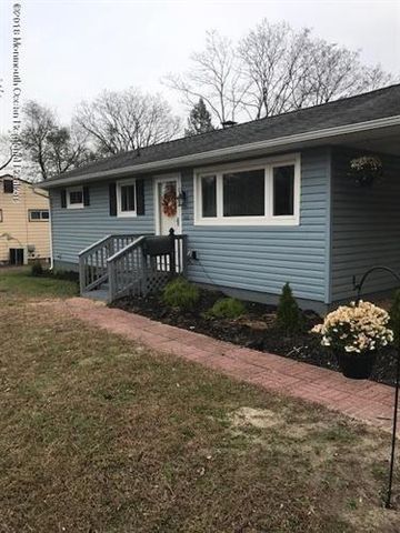 100 Lakeland Dr, Bricktown, NJ 08723-3332