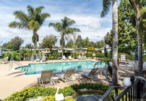 276 El Camino Real, Oceanside CA  92058-1723 exterior