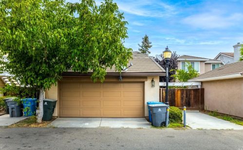 1125 Valley Glen Dr, Liberty Farms CA  95620-4835 exterior