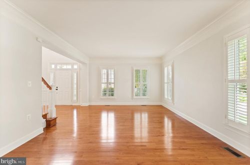 43530 Butler Pl, Leesburg VA 20176-7428 exterior