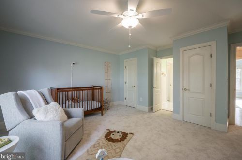 281 Golden Woods Ct, Great Falls VA  22066-4152 exterior