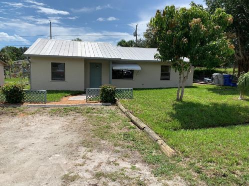 2418 2nd Ct, Vero Beach, FL 32962-8221