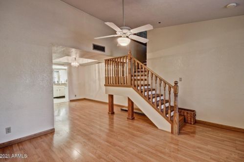 4424 Shaw Butte Dr, Glendale, AZ 85304-3035