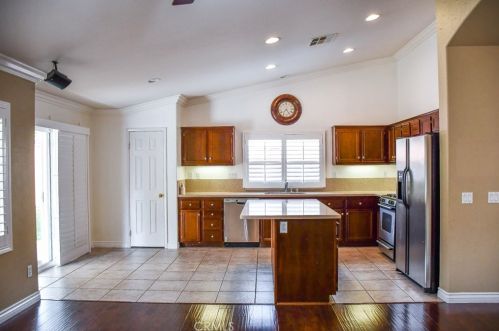 1265 Larkspur Ln, Beaumont CA  92223-2091 exterior