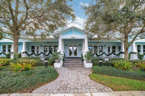 1353 Bourne Dr, Jupiter FL 33458-2915 exterior