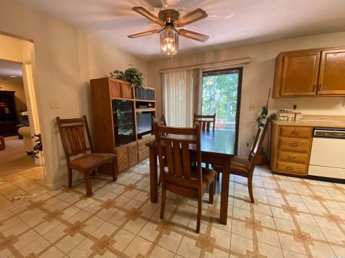 18 Stonehurst Ln, Huntington Station NY  11746-7932 exterior