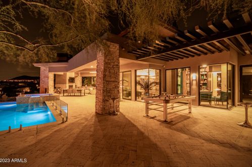 9710 Palisades Blvd, Scottsdale AZ 85268-2755 exterior