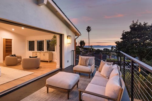 627 Dolores Dr, Santa Barbara CA  93109-1608 exterior