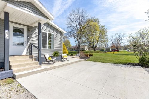 292 Grove St, Richwood OH  43344-1135 exterior