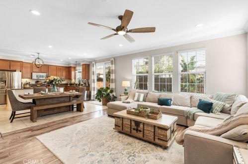 27406 Quincy Ln, Temecula CA  92591-4402 exterior