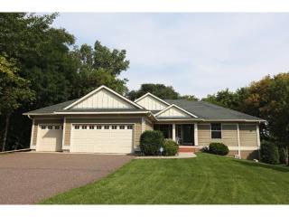 2227 County Road D, Saint Paul, MN 55109-5318