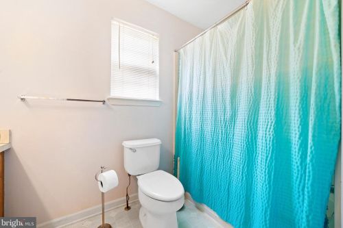 20 Birmingham Dr, Columbus NJ  08022-2342 exterior