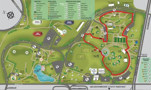 738 Salisbury Park Dr, Westbury NY  11590-5820 exterior