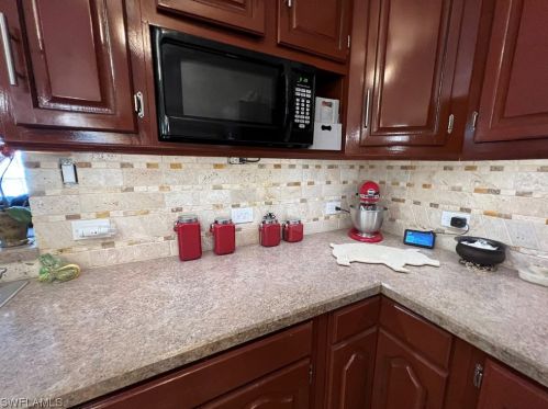 912 James Ave, Lehigh Acres FL 33936-3345 exterior