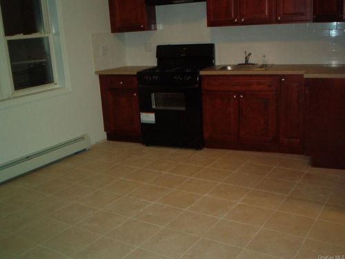 388 North Ave, New Rochelle NY  10801-4164 exterior