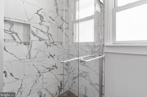 125 Chew Ave, Philadelphia PA 19120-0025 exterior