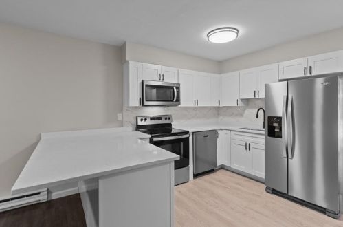 141 Edaville Ct, Warwick, RI 02886-1704