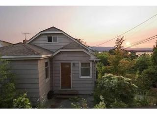 4315 Webster St, Seattle WA  98136-2046 exterior