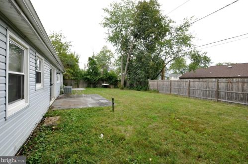 34 Elmire Ln, Willingboro NJ  08046-2307 exterior