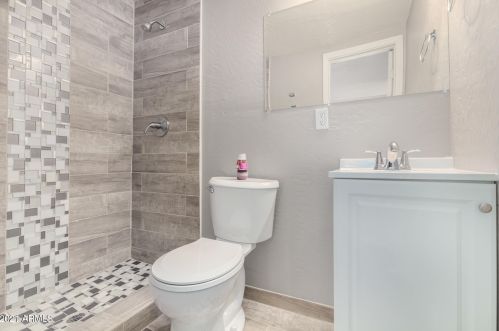 2932 47th Ave, Phoenix AZ  85031-3640 exterior