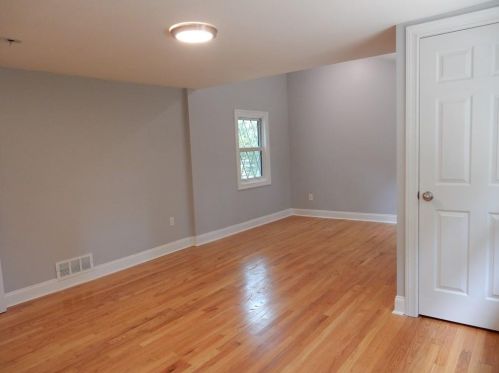 30 Highwood Dr, Coventry RI  02816-8209 exterior