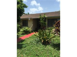 8772 11th St, Miami, FL 33174-3234