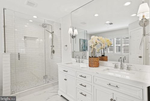 3211 Winter Sun Ter, Herndon VA  20171-1939 exterior