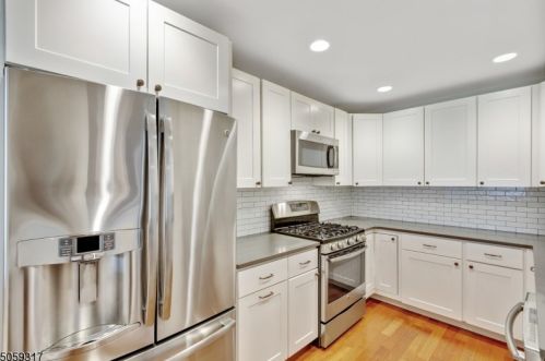 189 Terrace Dr, Chatham Township, NJ 07928-5005