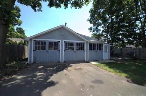 23 William St, Wallingford CT 06492-3641 exterior