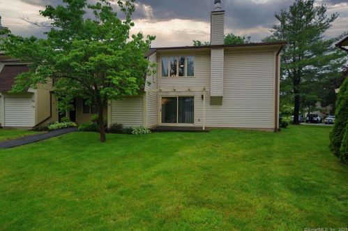 76 Little Oak Ln, Rocky Hill, CT 06067-1838