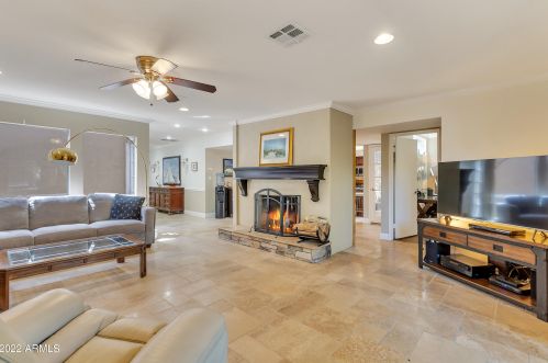 7916 Plz Ave, Scottsdale AZ 85250-6709 exterior